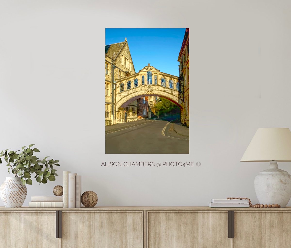 Oxford Bridge of Sighs©️. Available from; shop.Photo4Me.com/1281375 & alisonchambers2.redbubble.com & 2-alison-chambers.pixels.com #oxford #oxforduniversity #oxforduni #oxfordbridgeofsighs #hertfordbridgeoxford