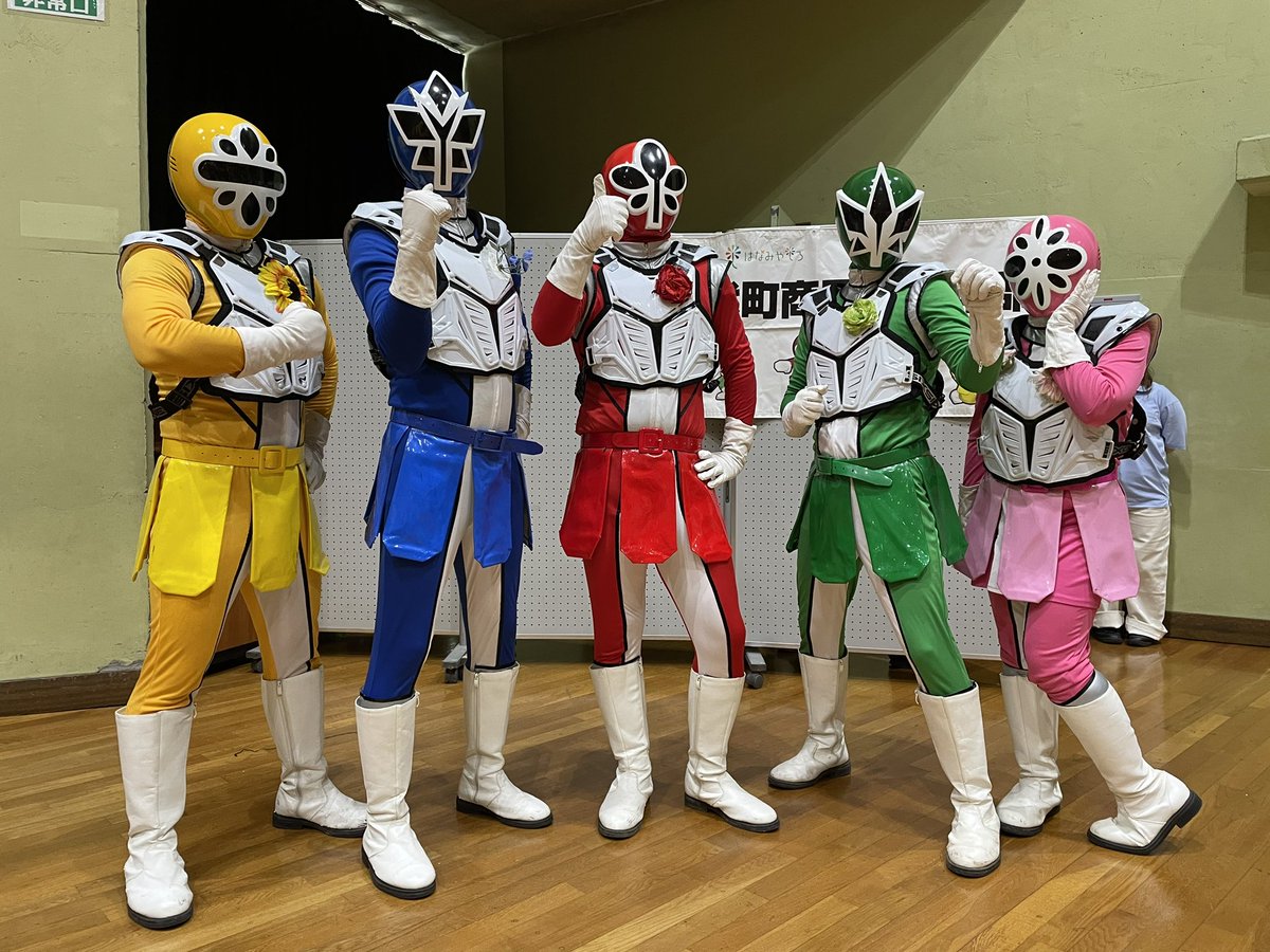 hanaranger_hero's tweet photo. お久しぶりの運営です！

急ですが出演情報です🌹

【場所】
草加マルイ
【日時】
11/19(日)
12:00〜／14:00〜
グリーティング(ミニミニショー有)

となります！
草を加える街だけにザッソー軍団が来ないか心配ですが…

草加マルイで待ってます❤️

#ハナレンジャー
#ご当地ヒーロー
#宮代町 https://t.co/LCiTpZdJQ8