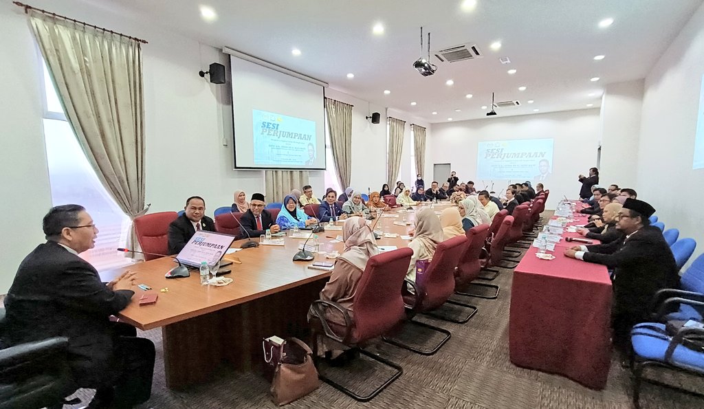 Amran Mohd Majid tweet media