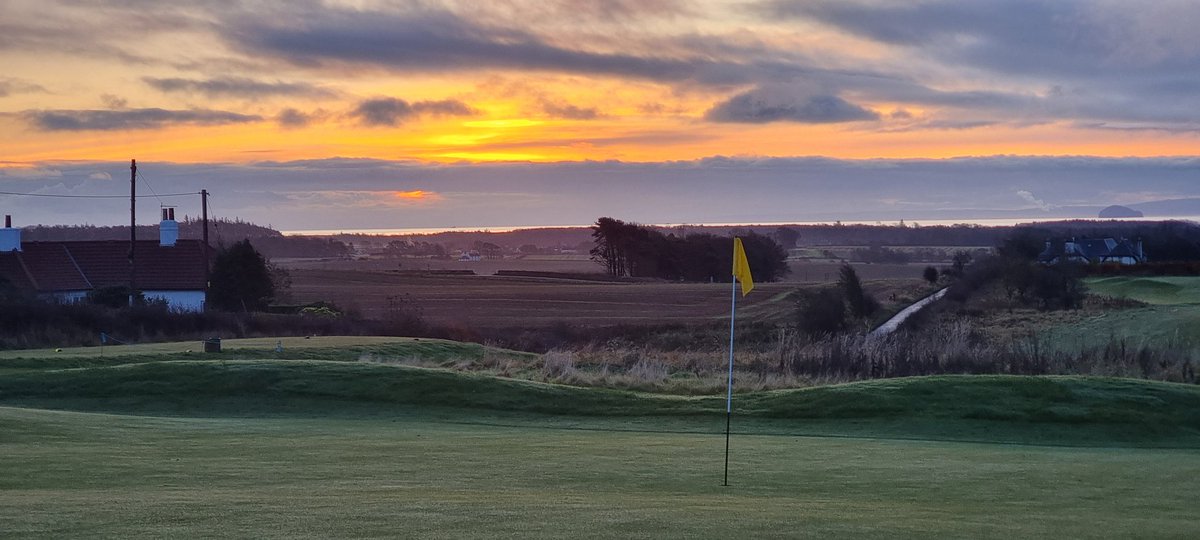 Beautiful Sunrise this morning 👌👌👌 #Greenkeeping #Bigga #EastNeuk