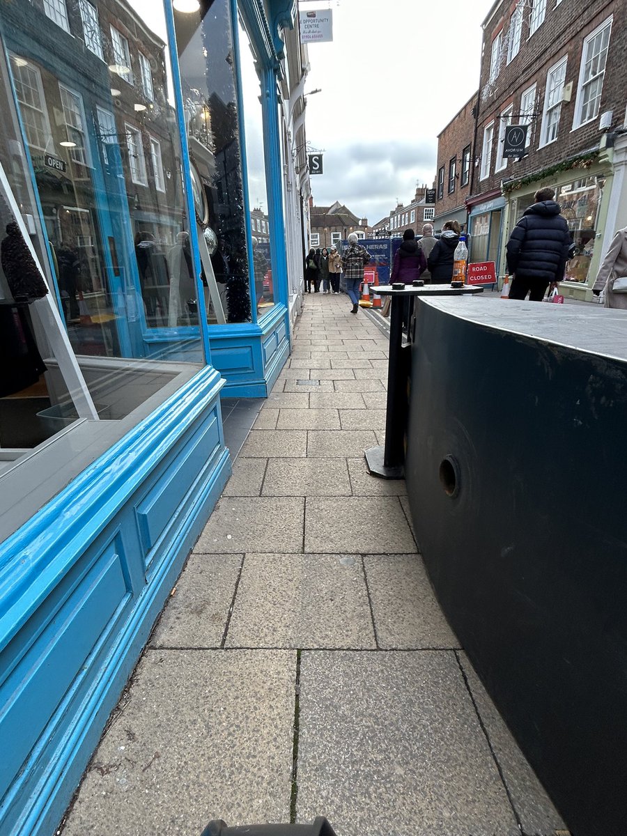 Sarcasm alert. Not satisfied with the level of inaccessibility of the city last year, we’ve clearly decided to add to the challenge by placing temporary HVM behind half finished permanent HVM, & put it on the foot path leaving less than minimum width. #TakingTheDis #PurplePound