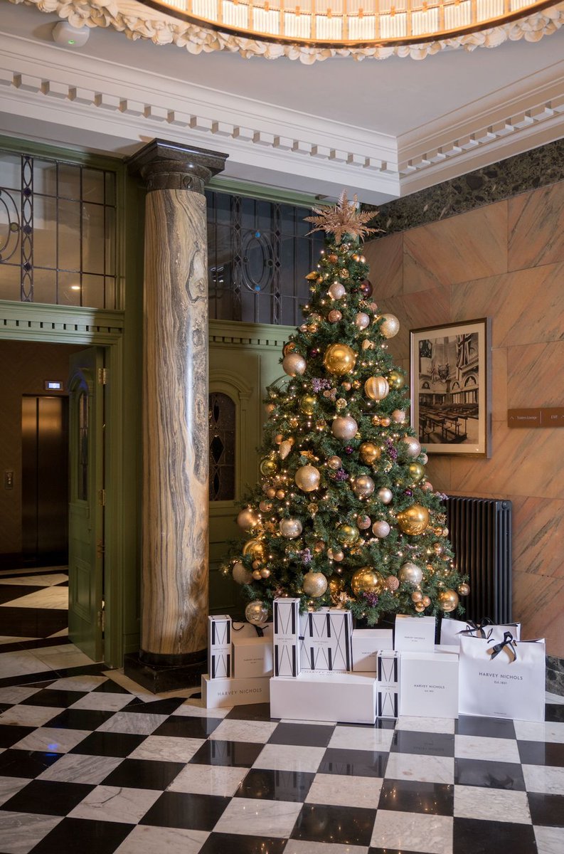🎄 Celebrate Christmas in style at @StockExHotel 🎄 Their former trading floor is available for hire throughout December for festive celebrations, with the ability to cater for up to 90 people. 😍 Find out more 🔗 buff.ly/476eOU9