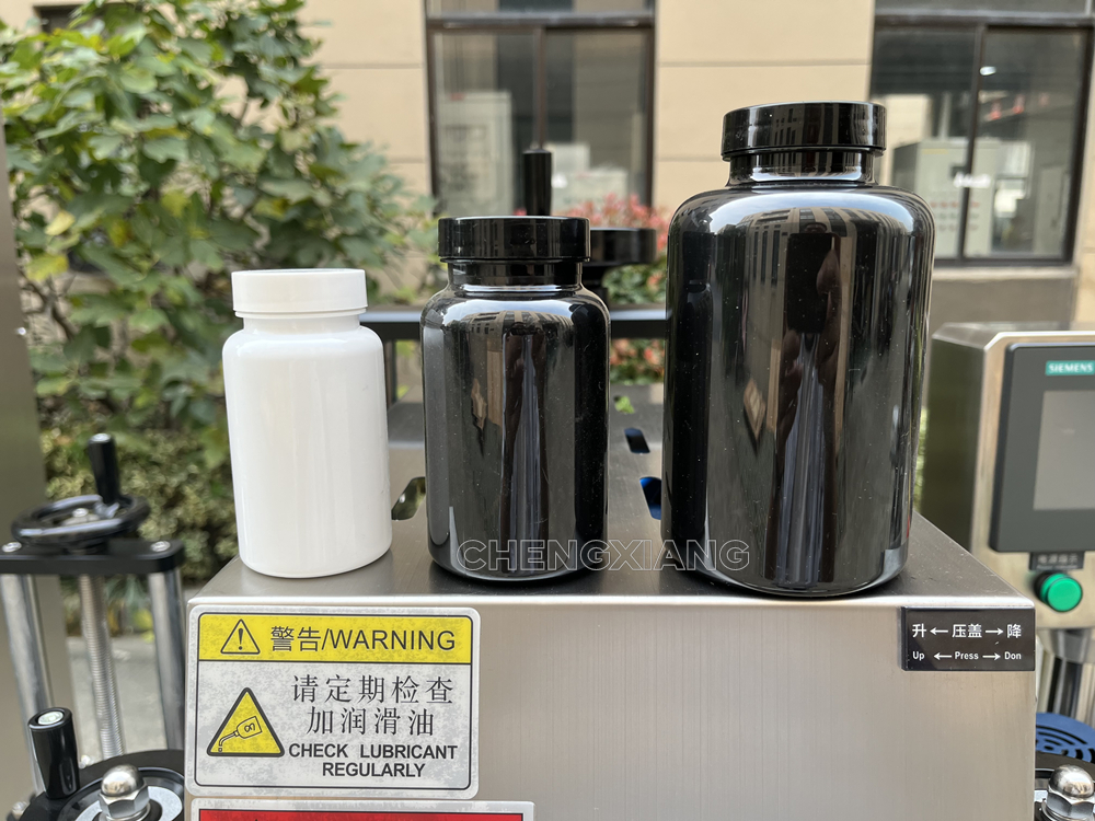 Chengxiang907's tweet photo. Shipped to Germany 🇩🇪
Linear type capping machine 
https://t.co/4CcL5fQZj0
Can be adjusted according to the height of the bottle and the size of the cap, and the tightness can be adjusted
#capping #cappingmachine #capper #sealing #sealingmachine #shipping #shipment #machine https://t.co/YHymFHNP1U