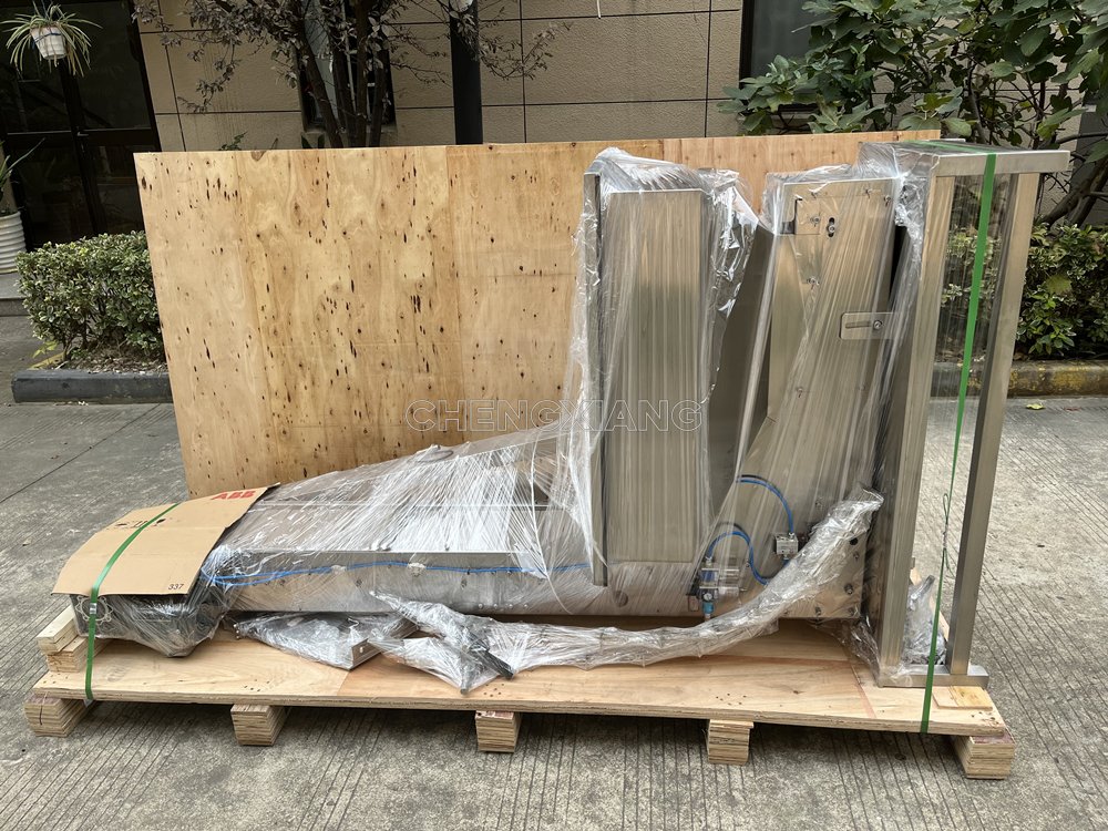 Chengxiang907's tweet photo. Shipped to Germany 🇩🇪
Linear type capping machine 
https://t.co/4CcL5fQZj0
Can be adjusted according to the height of the bottle and the size of the cap, and the tightness can be adjusted
#capping #cappingmachine #capper #sealing #sealingmachine #shipping #shipment #machine https://t.co/YHymFHNP1U