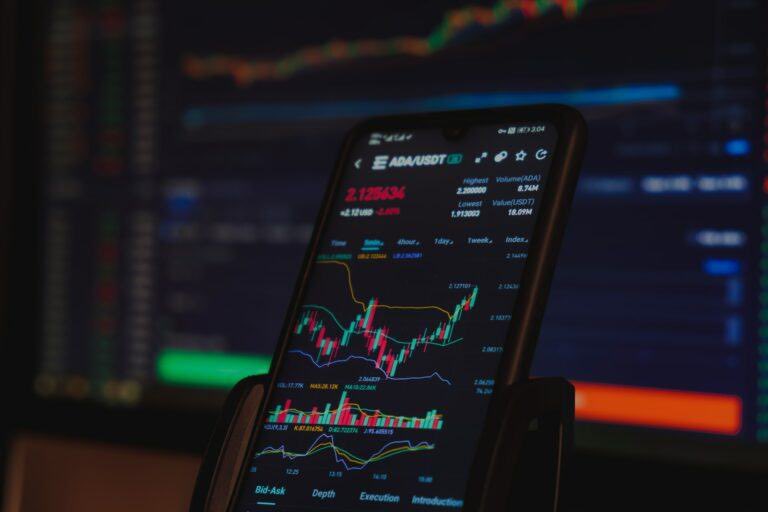 EvanLuthra's tweet photo. 📈 Can ADA reach $10 or even $30 in 2024?

👉 As of the current time this year, the native token of the Cardano smart contract platform, ADA, has experienced an approximately 50% increase in price.

👉 A positive indicator is the growth in the total value locked (TVL) on its decentralized finance (DeFi) platform, starting the new year at just under 200 million ADA and currently reaching 682 million ADA.

With the current momentum, the outlook for ADA in 2024 appears extremely optimistic.

Let's delve deeper.

🔸ADA is currently trading at $0.382 after a more than 7.16% increase over the past week.

🔸The current consolidation phase of #Cardano "reflects a peculiar period from 2018-2020," meaning that if history repeats itself, it will continue to consolidate until July next year.

🔸However, this implies that $ADA could experience a breakthrough right after December and reach the $10 milestone by 2024.

But what has caused #ADA to rise after a long period of dormancy?

🚀Cardano has maintained a prominent position in the cryptocurrency development landscape after surpassing the "blockchain of blockchains" Polkadot ($DOT) and the public production environment Kusama ($KSM).

🚀Notably, institutional investors have placed their bets on Cardano, with data from the latest CoinShares Digital Asset Fund Flows report indicating that investment products based on Cardano saw over $800,000 in inflows last week, bringing their total assets under management to $8 million.

👉A robust and well-performing platform like $ADA deserves a higher position on the list. The steady and sure progress they are making at present holds promise for many positive developments in the future.