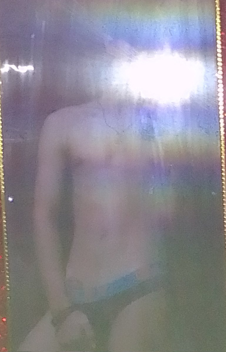 acckeyyl's tweet photo. Mirrorshot with tite daw😆

Hire me? dm 📩 
Rt. Mwa https://t.co/og17eXl5ZH
