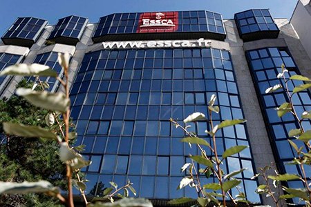 Revista Energética (@energetica_xxi) on Twitter photo 💻♻️La IA reducirá las emisiones de CO2 en un 16% en los próximos 5 años, de acuerdo con un estudio de <a href="/Capgemini_ES/">capgemini_es</a> 
🔸El nuevo Instituto de IA para la Sostenibilidad, en la <a href="/ESSCA_Ecole/">ESSCA</a> de París, reunió a expertos internacionales en el sector
🔗energetica21.com/noticia/la-ia-… 💻♻️La IA reducirá las emisiones de CO2 en un 16% en los próximos 5 años, de acuerdo con un estudio de <a href="/Capgemini_ES/">capgemini_es</a> 
🔸El nuevo Instituto de IA para la Sostenibilidad, en la <a href="/ESSCA_Ecole/">ESSCA</a> de París, reunió a expertos internacionales en el sector
🔗energetica21.com/noticia/la-ia-…