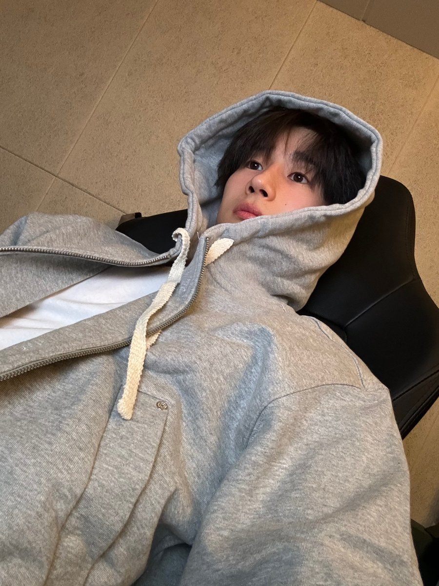 wooya_twt's tweet photo. 이제 운동가야지 https://t.co/WI8hgmuzIl