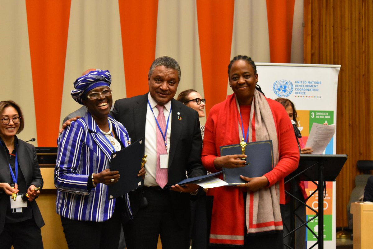 ONUMocambique's tweet photo. Moçambique foi o ganhador de melhor relatório de resultados das @NacoesUnidas utilizando a plataforma de dados #UNINFO.
Os relatórios demonstram o impacto tangível do trabalho da ONU para as pessoas e o planeta.
🏆Veja os relatórios premiados de 2023: https://t.co/SPkQ6KiUdx https://t.co/NHXD6M7xej