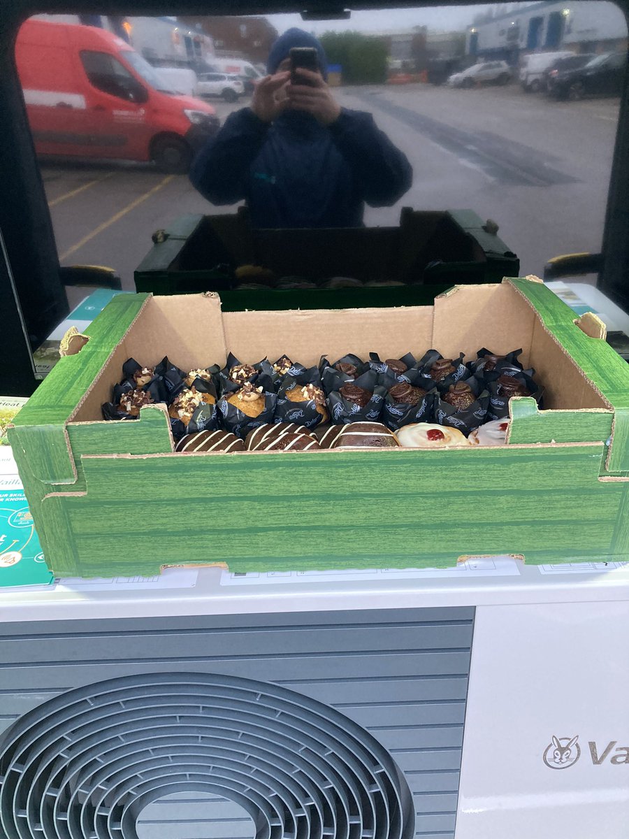 Final stop on the winter show van tour, here this morning at <a href="/plumbaseuk/">Plumbase</a> Altrincham (WA14 5DW) with David Wakefield, Joanna Wakefield and the team until 12pm discussing all things <a href="/vaillantuk/">Vaillant UK</a> 🐰

Drop by to find out more about our award winning renewables &amp; gas options 💚