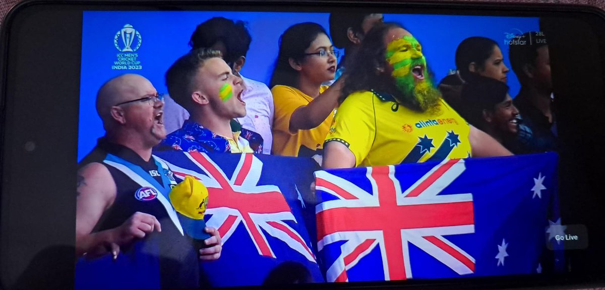 yashagra_'s tweet photo. Sam Curran in the stands supporting Australia #SAvsAUS #CWC23 https://t.co/ZqeycllAiL