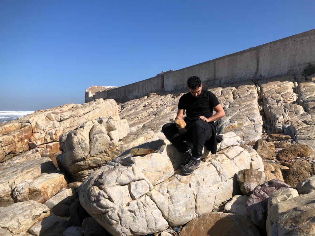 DjellalYoussef's tweet photo. Having an amazing time looking at the ESA lithics of Thomas I quarry, Morocco ! https://t.co/Ax7ZT8zVII