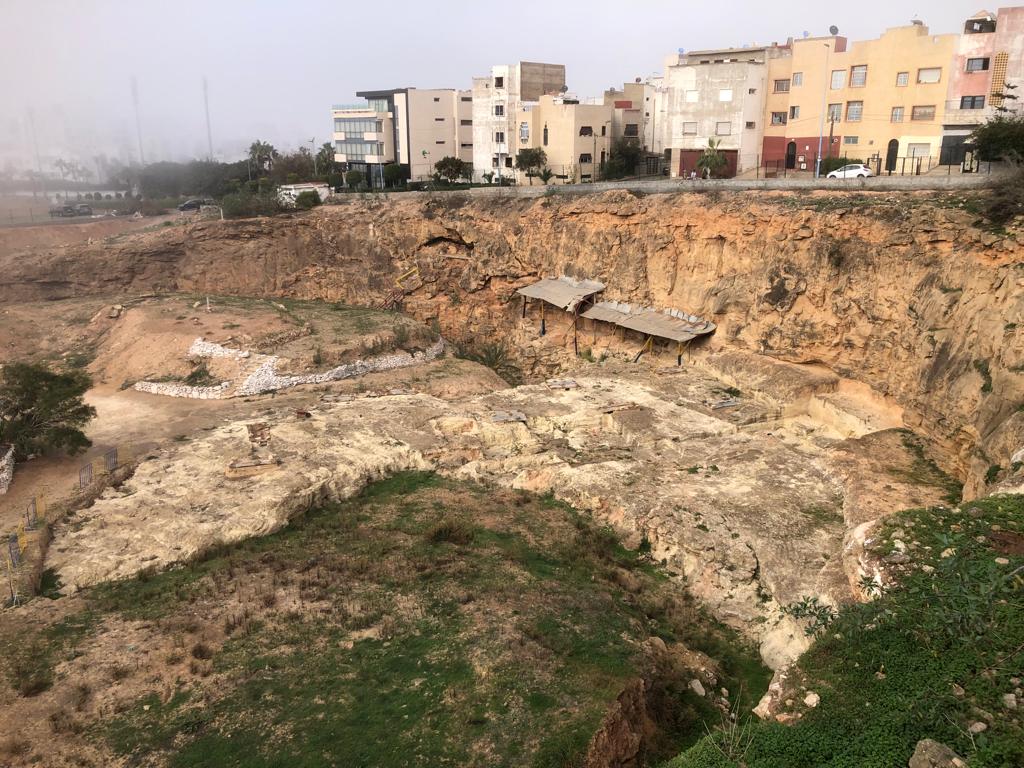 DjellalYoussef's tweet photo. Having an amazing time looking at the ESA lithics of Thomas I quarry, Morocco ! https://t.co/Ax7ZT8zVII