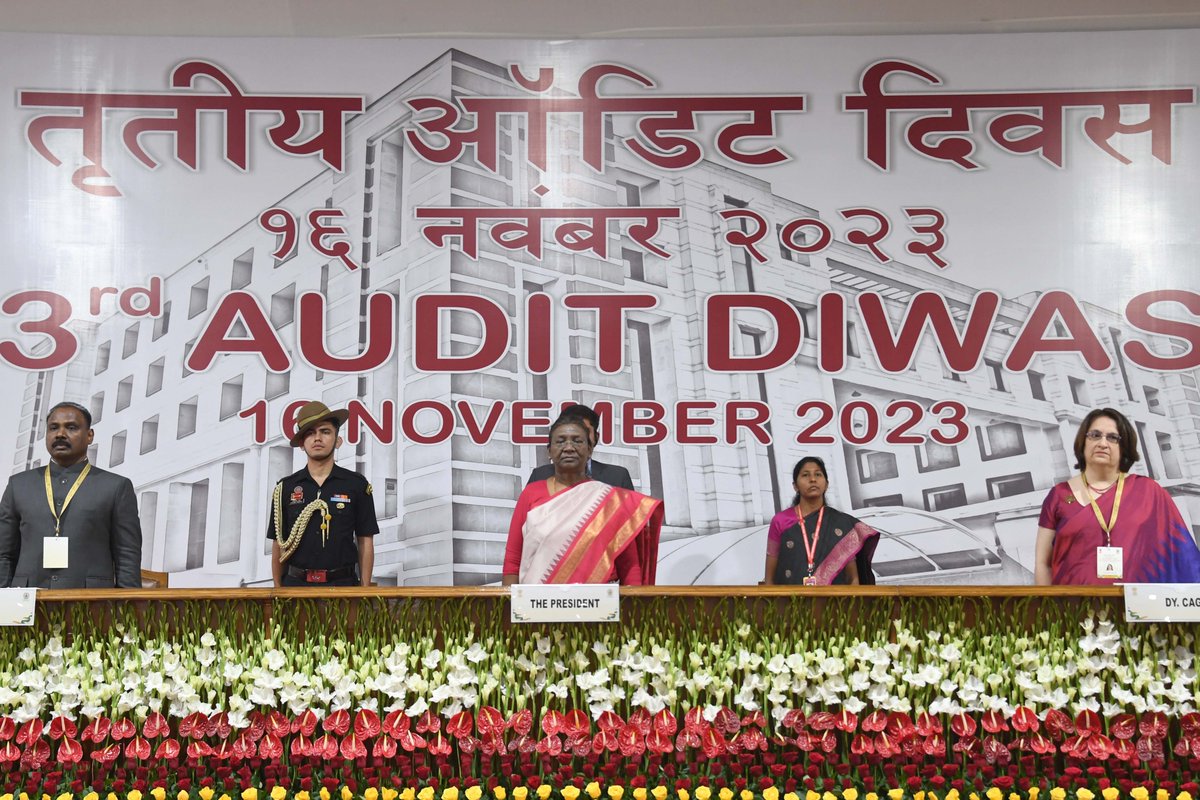 rashtrapatibhvn's tweet photo. President Droupadi Murmu graced 3rd Audit Diwas Celebrations in New Delhi. The President said that entire team of C&amp;AG is expected to contribute as a controller and an examiner who is both a companion and a guide in the country's developmental journey.
https://t.co/4DOgwKQwZQ https://t.co/Lp8RLuUb8J
