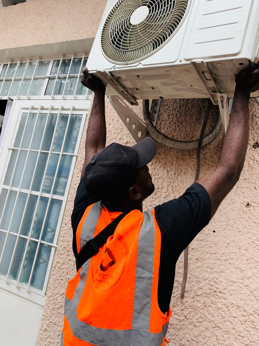 Genietech34's tweet photo. Avec des ingénieurs très bien qualifiés de votre société génie tech nous pourrons vous aider à démonter vos splits,de faire l’entretien et d‘installer d’une manière professionnelle
#GENIE_TECH_DRC #froid https://t.co/o8Ax8CWJoP