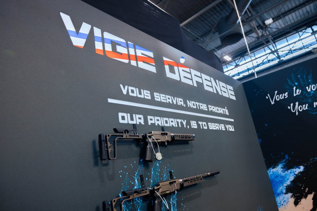 J_Rancoule's tweet image. 🇫🇷 J'étais au Salon #Milipol avec notre Président @J_Bardella et une délégation de députés du @groupeRN_off.

Engagé depuis plus d'un an au sein de la commission de la défense, j'ai toujours eu à cœur d'aller à la rencontre des professionnels du secteur pour connaître leurs