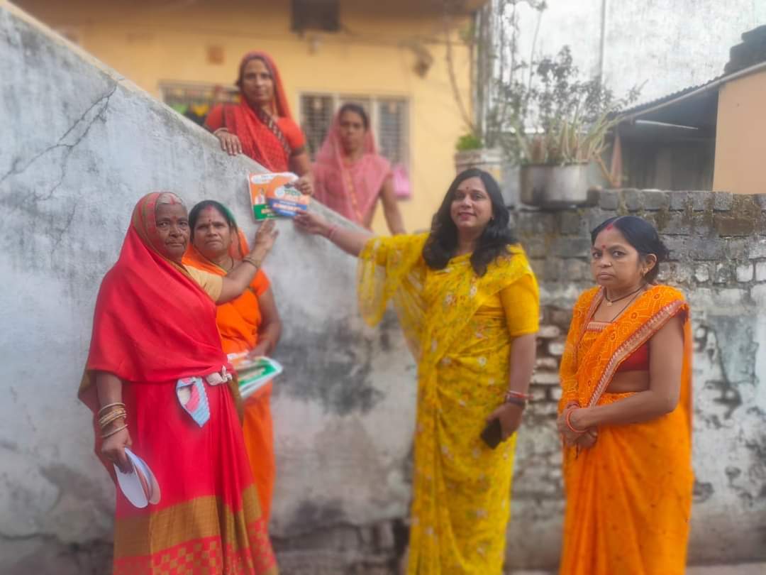 BJPMP4MM's tweet photo. खातेगांव विधानसभा के ग्राम बचखाल में मातृशक्ति से आगामी विधानसभा चुनाव में भाजपा के समर्थन में मतदान करने का आग्रह किया

@BJP4MP @BJPMahilaMorcha @VanathiBJP @MayaNaroliya @SujataPadhyBJP 
#MM4MP https://t.co/zWW96obYrY