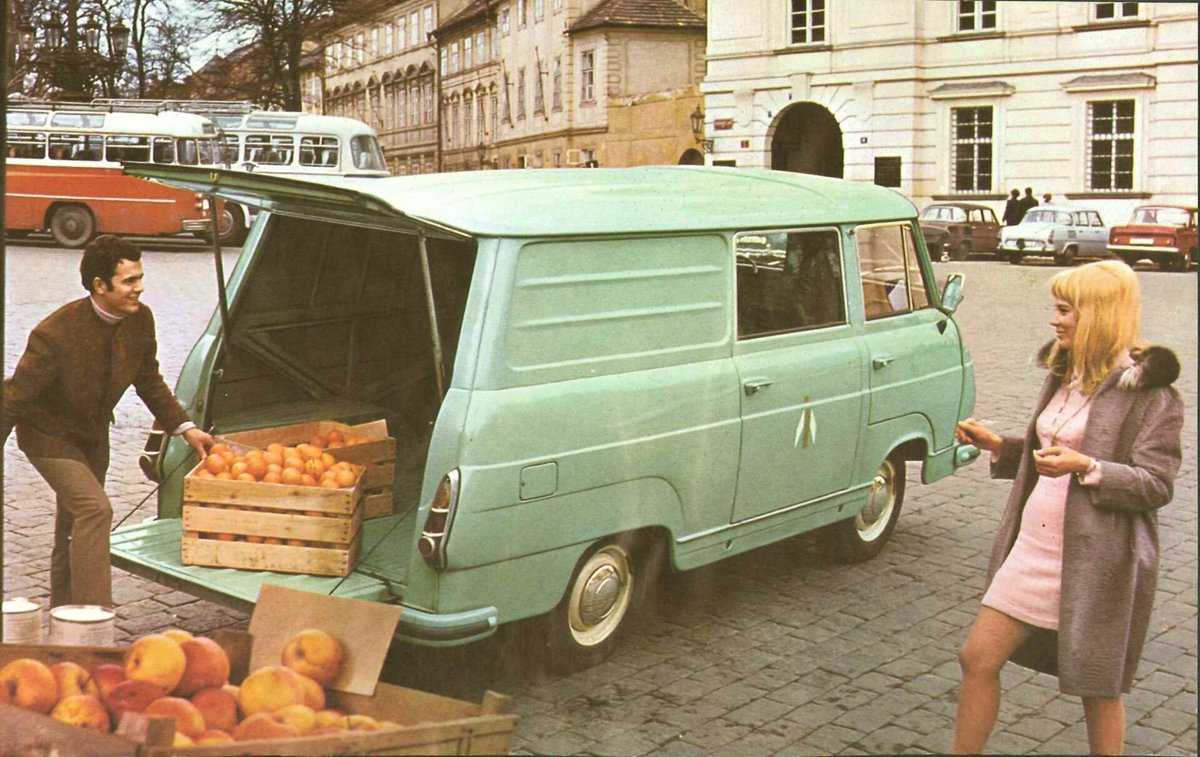 MartinDvok2's tweet photo. Zajímavé informace, super dobové fotky. #skoda #skoda1203  #skodastoryboard

https://t.co/dqHL6KHwSH https://t.co/9RP4so9V6G