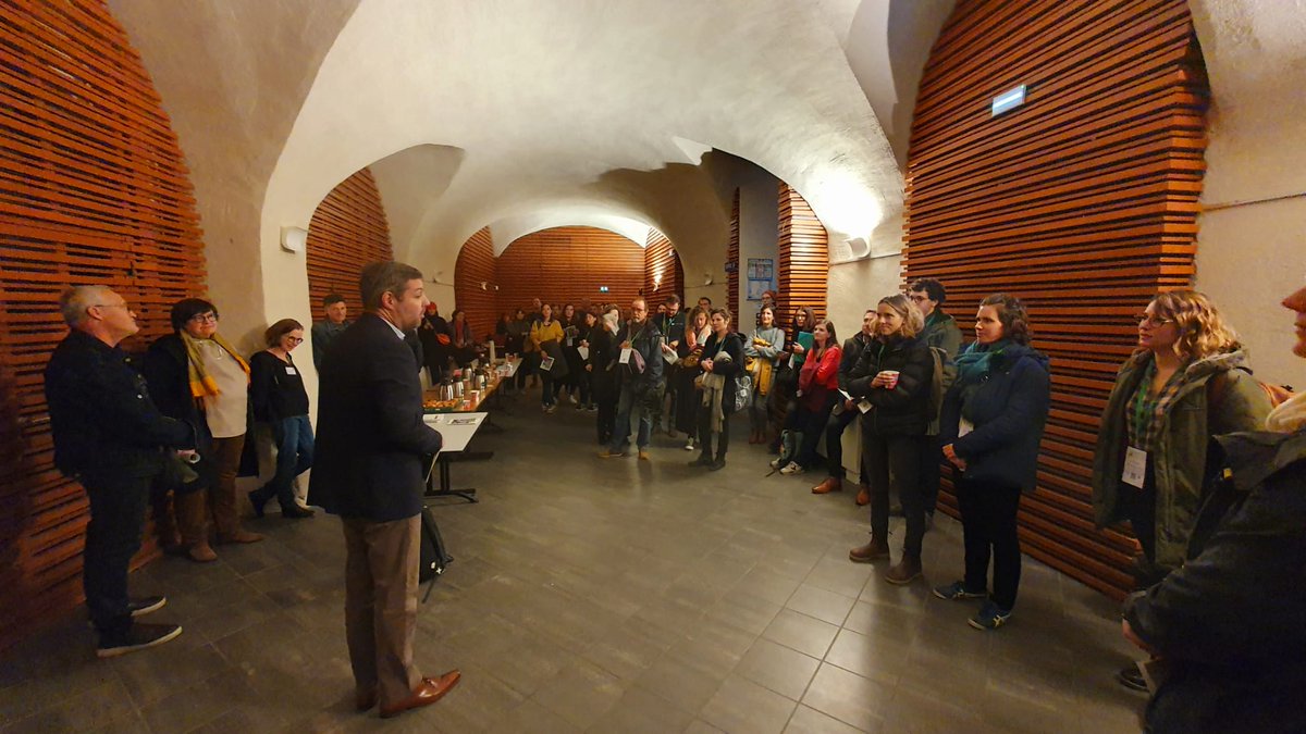 Fnau_urba's tweet image. #Fnau44 Journée consacrée à 10 explorations dispersées dans la métropole clermontoise et ses environs. Chacune est une invitation à qualifier les indices de la recomposition culturelle liée à la réorientation écologique et à énoncer collectivement de nouveaux repères pour demain.