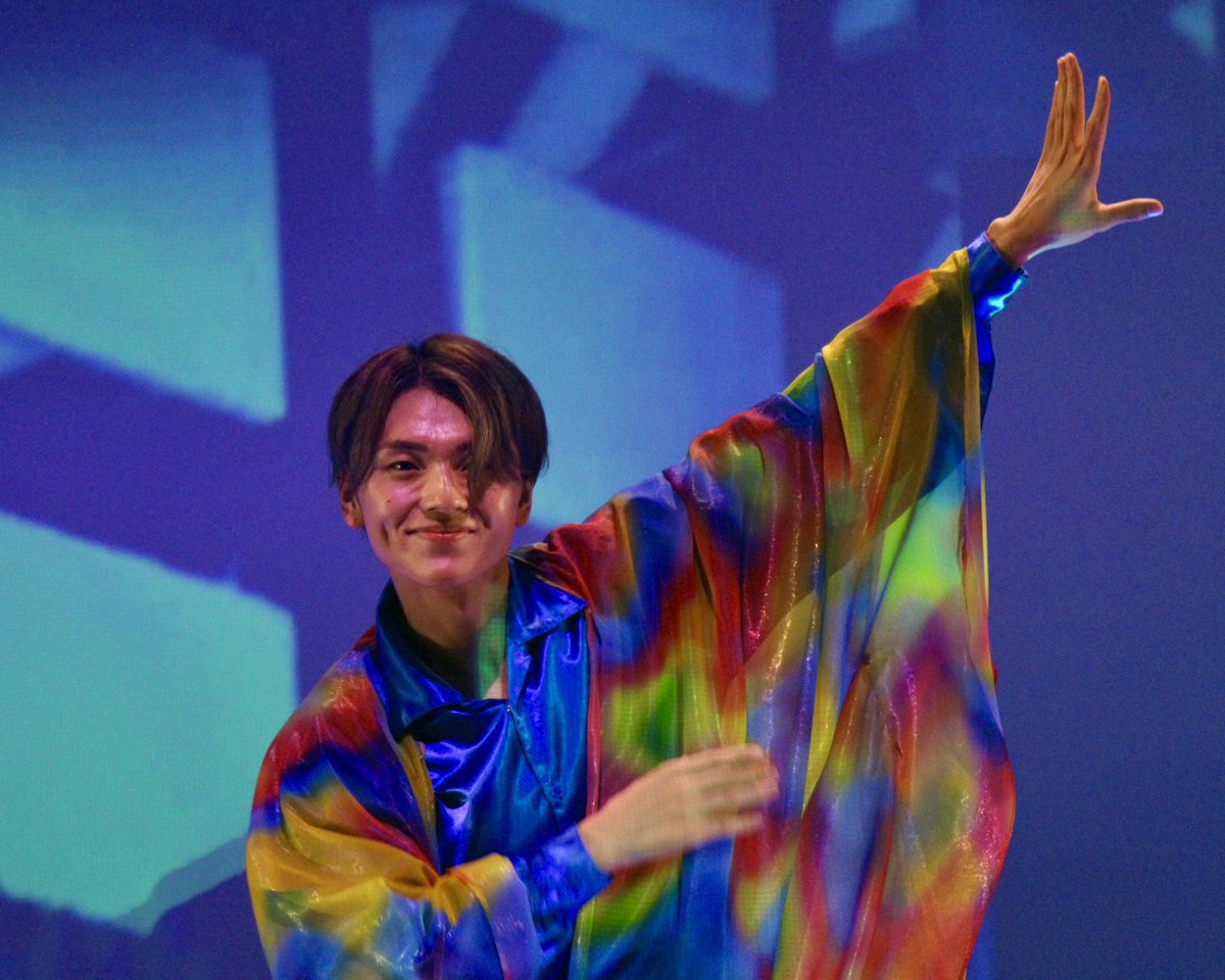 ran_ms_1108's tweet photo. 5th ユニバーサル・パーティ🌏
虹色衣装ふわふわと素敵でした🌈✨
ゆいしんくん
#USJファン #USJファン5thAnniversary
#UNIVERSALPARTY
#ユニバーサルパーティ https://t.co/meMOcROiqv