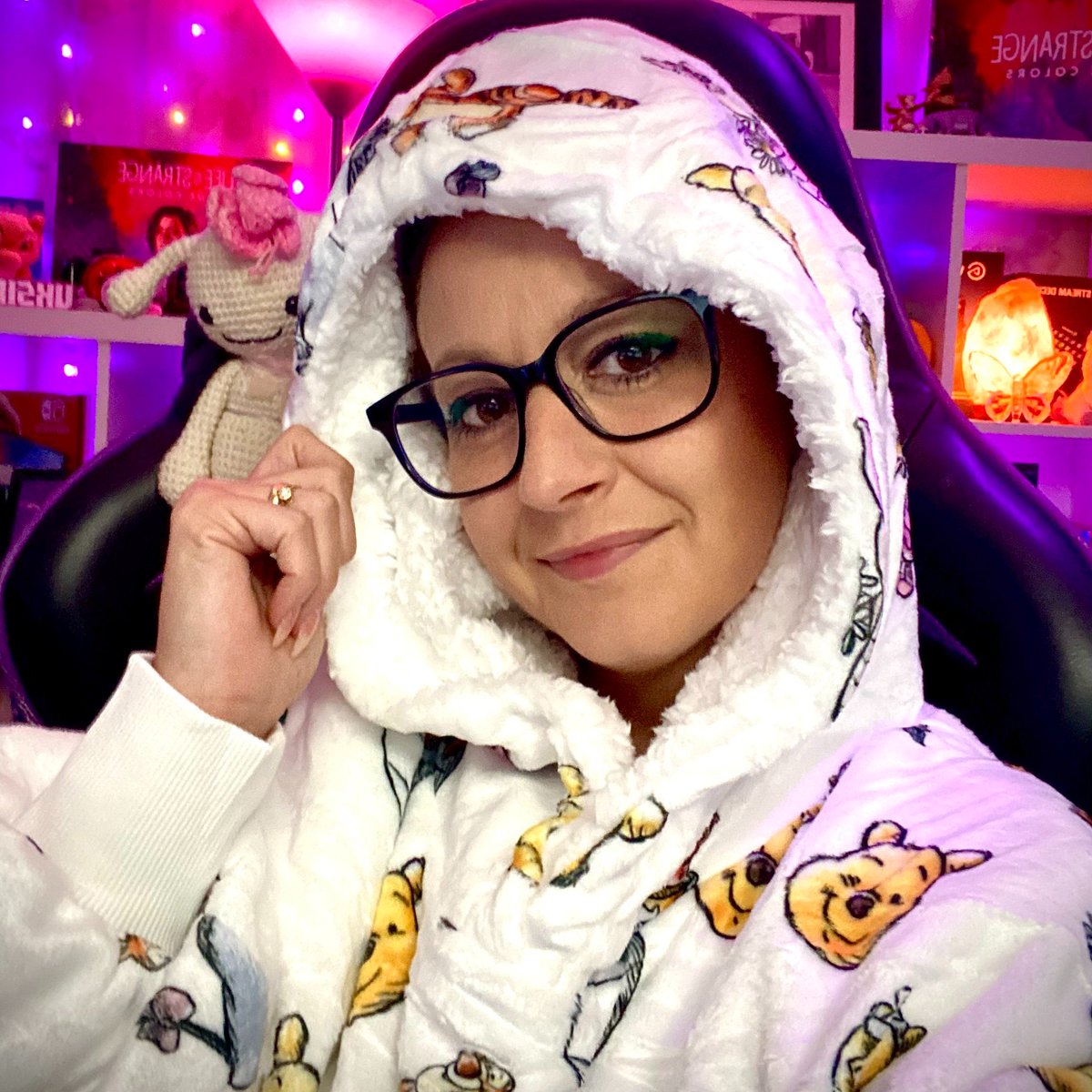 <a href="/The_Oodie/">the oodie</a> is having a HUGE 'Black Friday Mega Sale'  Oodies are great, so cosy and warm definitely save a few pennies on the electric bill 😊
I never want to take mine off - Sometimes I sleep in my Oodie because why not!
 Check out the sale here: linktr.ee/theoodietwitter 
#ad