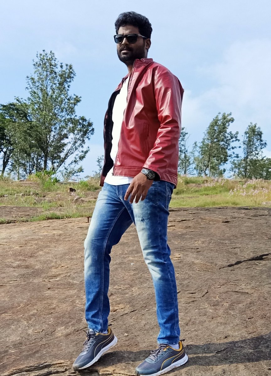 jackfv2's tweet photo. Hiii #tamilactors #Tamilcinema #KollywoodCinima #Kollywood https://t.co/rGjHuCrBht