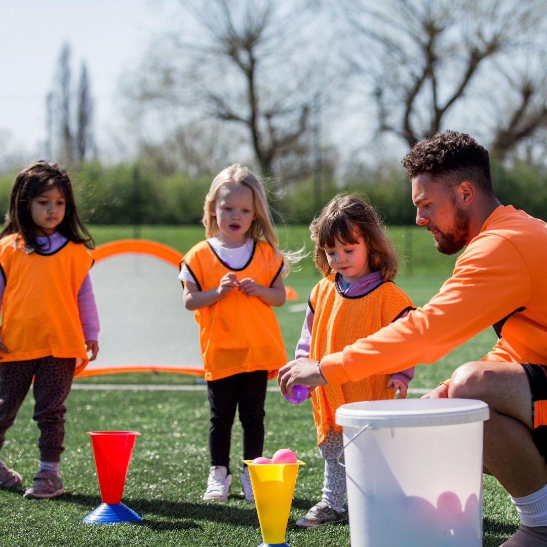 LittleFoxesClub's tweet photo. Kickstart your children's 2024 with our Christmas holiday camps! ⚽️

Get your children active, outside and developing new skills before they’re back in the classroom, in our welcoming and supportive camps. 

#TheLittleFoxesClub #Sport #KidsSports #LondonSport #KidsActivities https://t.co/FA1RwzV3f2