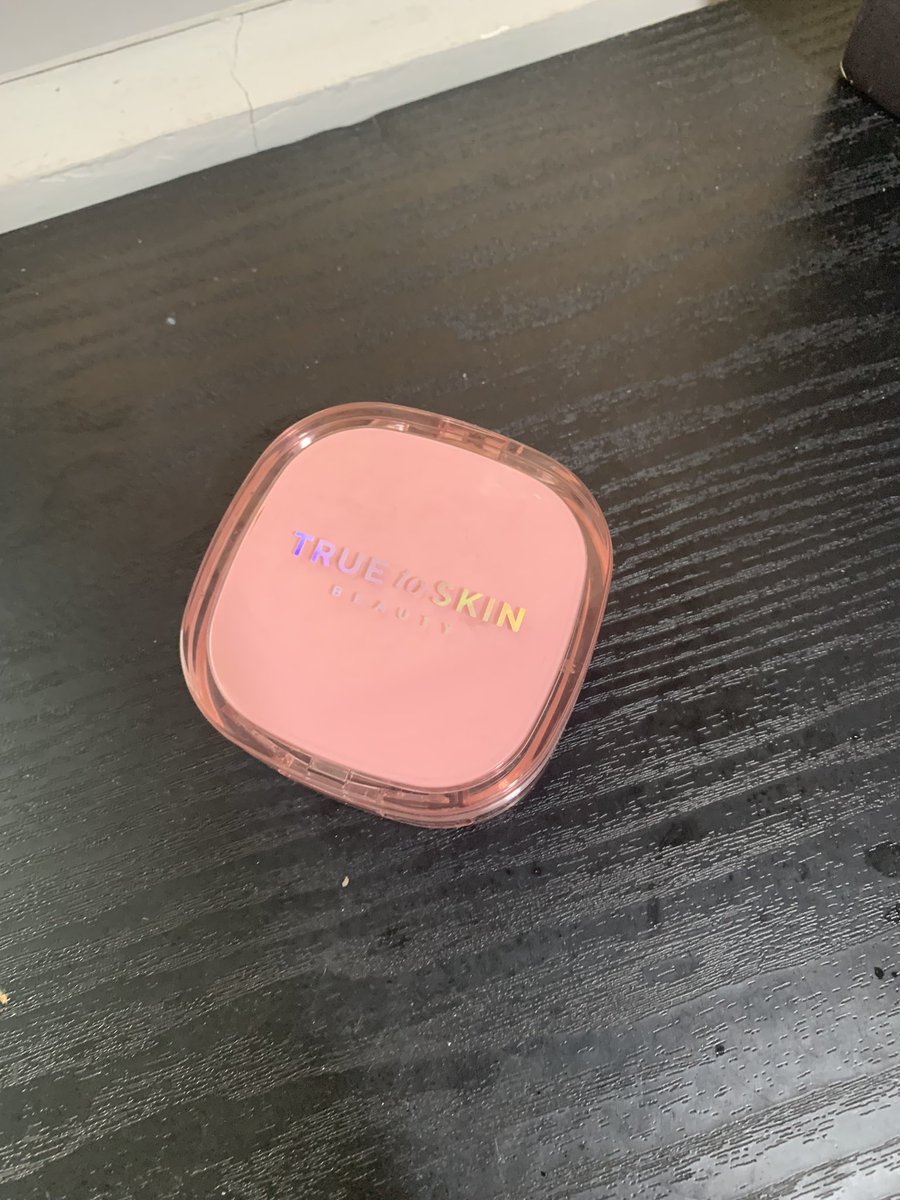 brightlife_00's tweet photo. WTS!
Cushion True to Skin shade Muffin 
Dijual karena kecerahan di aku 
Bisa 🍊 
Harga dm ajaa! https://t.co/16tefqNxgE