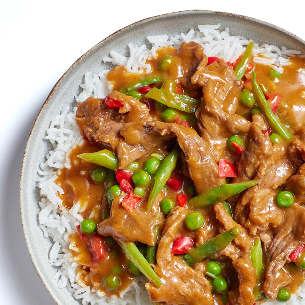 GSNtweets's tweet photo. Tender strips of rump cap beef in a traditionally spiced, Chinese-style curry sauce, served with deliciously fluffy white rice, green beans, peas and red peppers. 

• Huge 25g Protein
• Only 3.9g Sugar
• Ready in 6 mins

#BeefCurry https://t.co/ycjLxk1MZQ