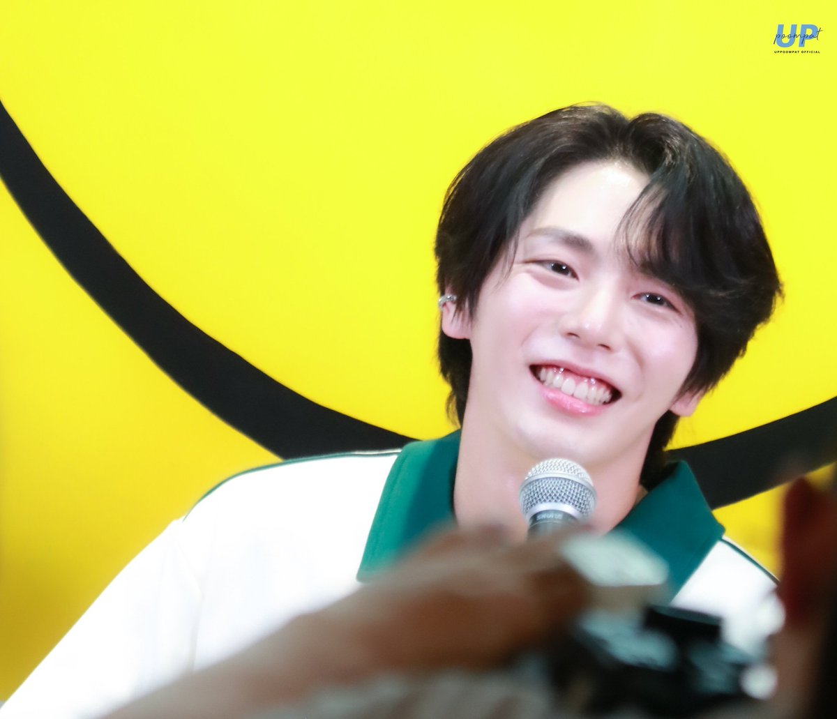 Upin_124's tweet photo. รอยยิ้มของภูมิพัฒน์ มายกำลังใจจากเมนอันเป็นที่รักยาใจหมั่มหมี๋ รักเสมอกี่ปีก็รักกกกกกกกก🤍🤍

#uppoompat
#มาโยของอัพ
   Cr. @ UppoompatTh 🙏 https://t.co/ecSE06Bw7R