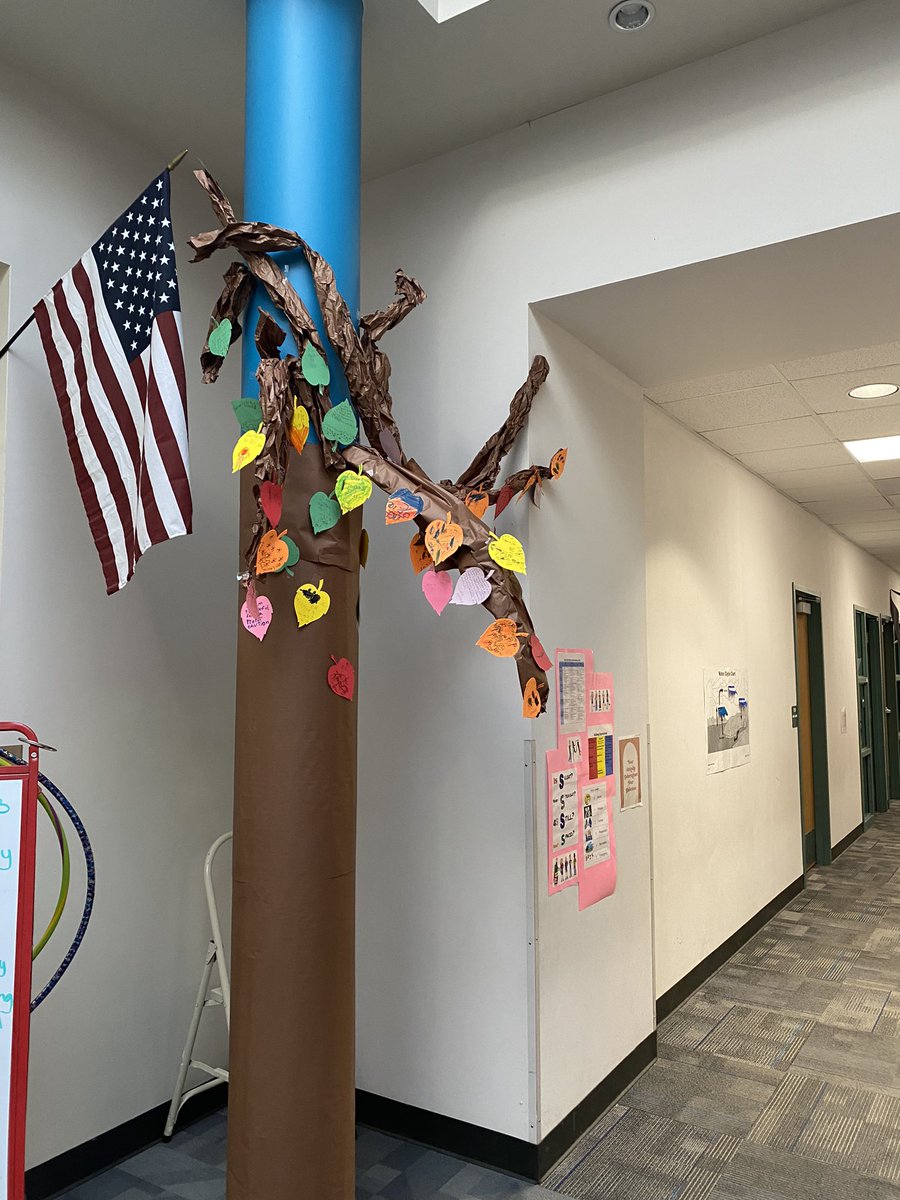 There is always something to be thankful for!  UBE expresses gratitude for things big and small on our thankful trees. <a href="/TonyByrdSuper/">Anthony Byrd</a> @MaggyTovar1 <a href="/summitk12/">SummitCountySchools</a>