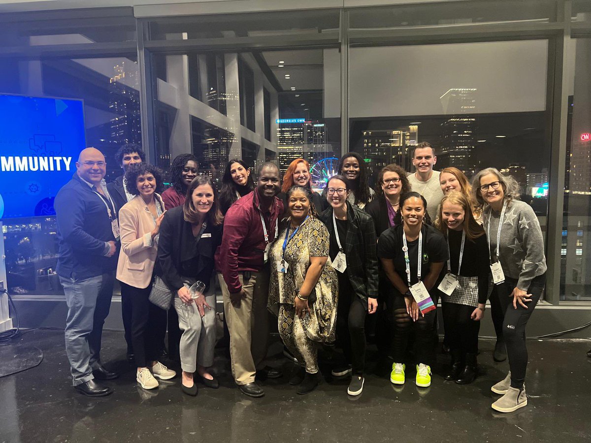 It was so great to finally meet some DrPH folks ~in person~ at the @JohnsHopkinsSPH student and alumni reception this past week @PublicHealth’s Annual Meeting! 

#DrPH #ThisIsPublicHealth #APHA2023
