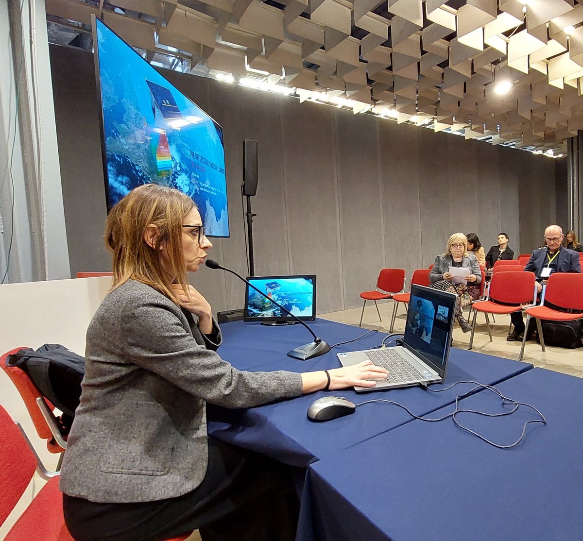 DeodatoTapete's tweet photo. Inizia ora l'Atelier tecnologico @ASI_spazio dedicato a @SatellitePrisma #COSMOSkyMed @CopernicusEU #Sentinel 🛰 #satelliti per applicazioni su gestione #acqua #risorsa idrica #siccita #agricoltura

Inizia Patrizia Sacco con un'introduzione su PRISMA e il suo futuro https://t.co/2Ay2pDos2S