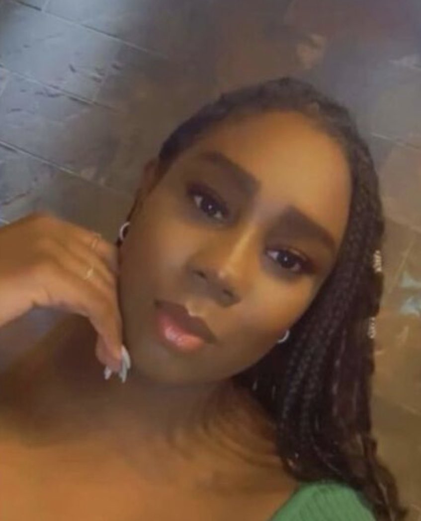 Bon je réitère mon tweet mais si vous avez des nouvelles, des indices, que vous l’apercevez quelque part appelez au 0625704618 ou 0619437336. 😔🙏🏾 dernière localisation dans le 11eme (Emmanuelle Allard).