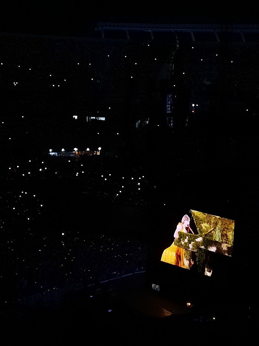 folkloreann's tweet photo. 🥺🌟 https://t.co/iObmsy1vRE