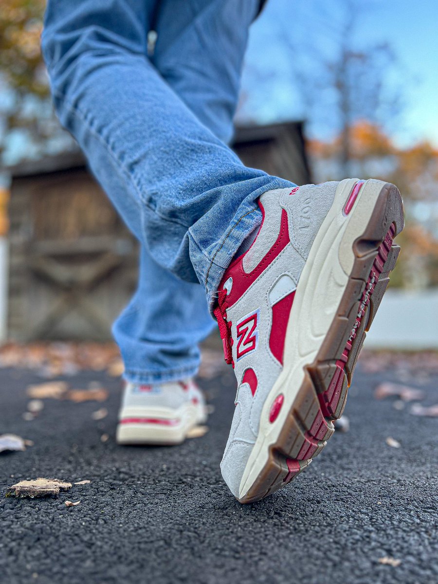 brttniann's tweet image. #KOTD : Kith x 1700 ‘Canada Pack - Marshmallow’ 🇨🇦

Congrats to everyone who copped the AMA 5 ‘Dawn’ yesterday! I’m hoping to get my hands on the ‘Dusk’ 🍀🤞🏾

#atmoscollectorsclub #kicks #newbalance #PhotographyIsArt #yoursneakersaredope #kith