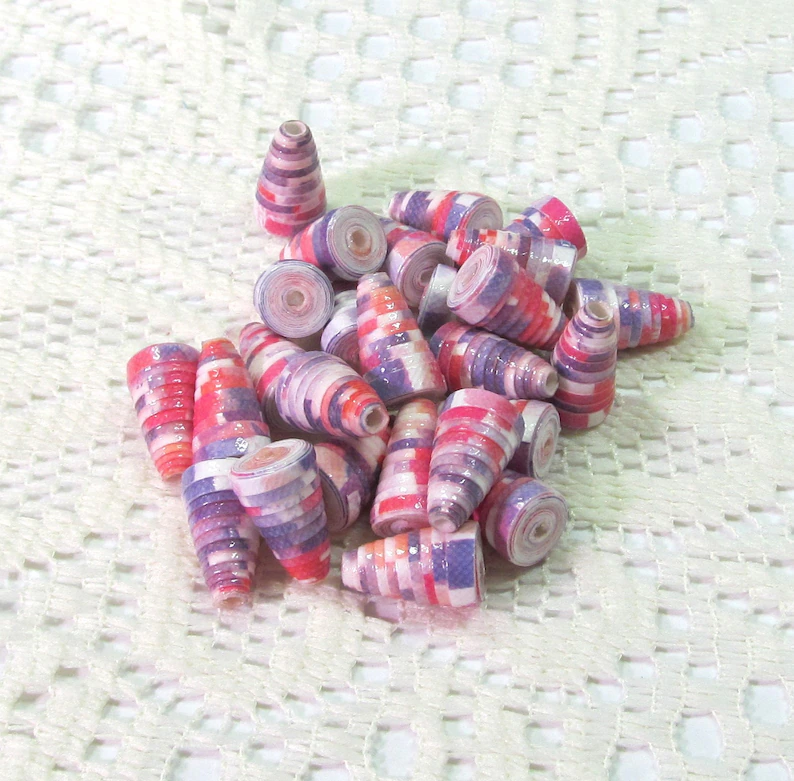 paperbeadboutiq's tweet photo. Paper Beads, Loose Handmade Jewelry Making Supplies Craft Supplies Cone Pastel Watercolor Pink Purple and White https://t.co/lcL0WAfV7o
#conebeads #handcraftedpaperbeads #jewelrymakingsupplies #jewelrycomponents https://t.co/mDI8VnQ78d