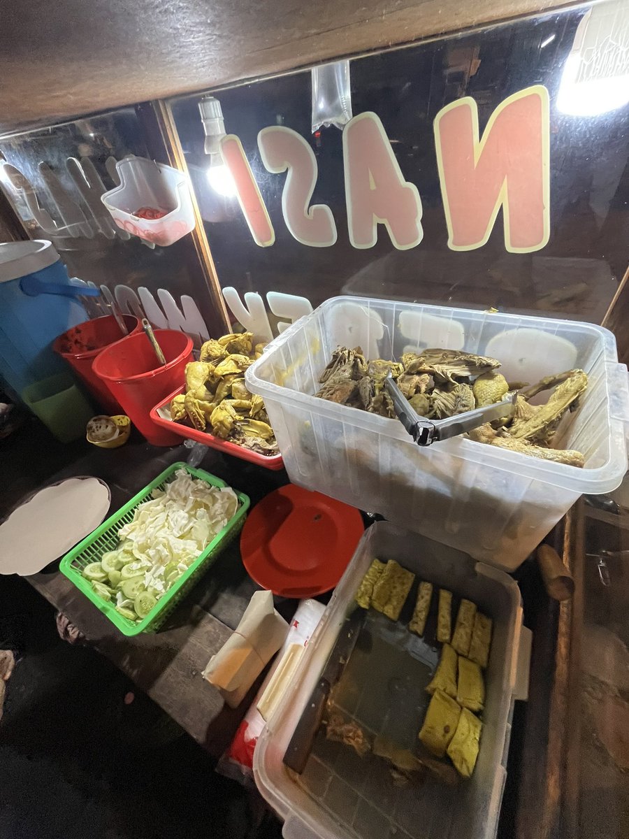 KulineRain's tweet photo. Masih jadi salah satu nasi bebek favorit mimin juga sih ini, baru lagi makan nasbek ini dan tetap tidak mengecewakan 🫶 https://t.co/x6MD84bO58