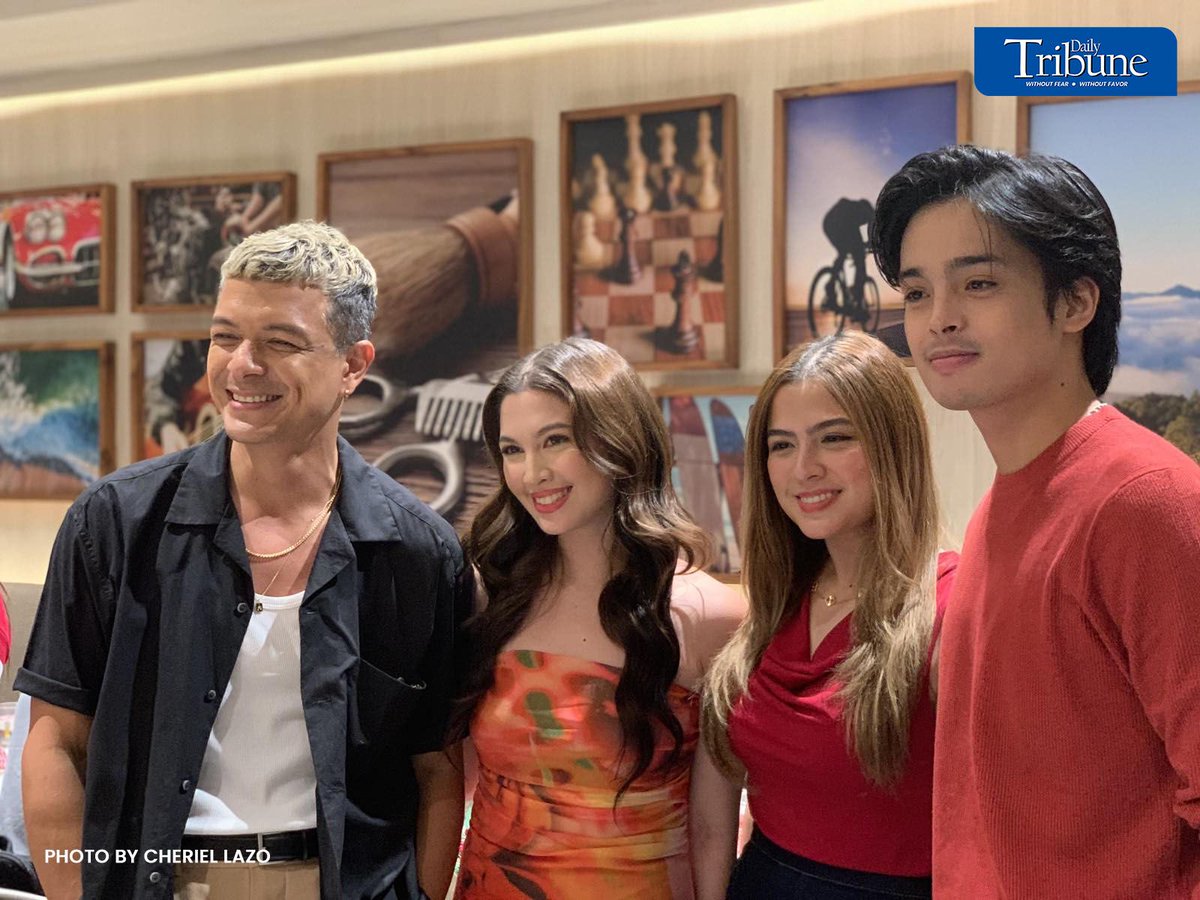 tribunephl's tweet photo. CHRISTMAS MASAYA SA KUYA J!๐คฉ
LOOK: Kuya J unveiled a bevy of new dishesโ Crispy Pata with Pineapple Brown Sauce and Cheesy Bibingka with Salted Egg in its already-expansive Pinoy menu in time for Christmas. Kuya J celebrity endorser Jericho Rosales and Bida celebrities KD Estrada and Alexa Ilacad were present to celebrate with the swooning crowd.| via Cheriel Lazo
#KuyaJ #kuyajrestaurant
#DailyTribune