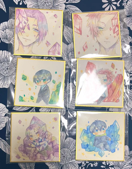 水彩色紙15枚描けました!🙌がんばった!!
傷跡、いとをかし、あっちとこっち、まりーみー!です。もうちょっと増やせたら増やしたい。 