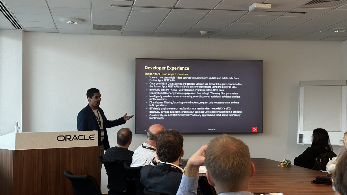 plamen_9's tweet image. @alexiswcg gave us an overview of the new features in #orclAPEX 23.2. Good job, team! Looking forward to have them, especially the working copies one 👌🏻
Full room of happy APEX devs behind the camera by the way😄
#UKOUGconference23 #UKOUGConf23