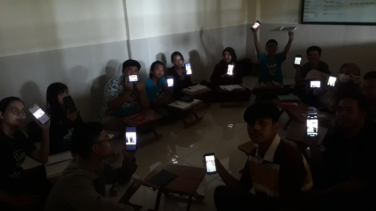 nutfull's tweet photo. Day 9 Family
@MrBobSuperSeru https://t.co/8w9YTSDoTf