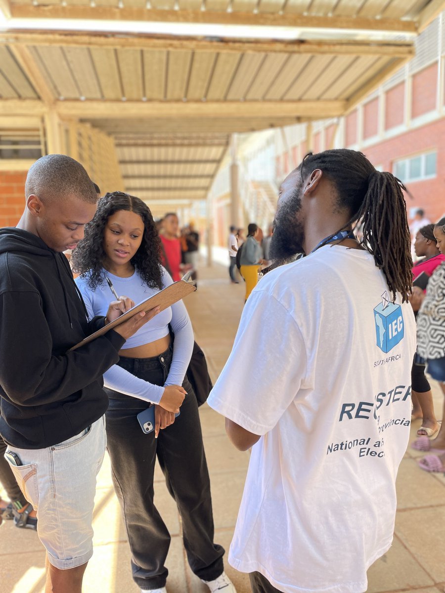 MUTCampus's tweet photo. The Independent Electoral Commission of South Africa is on campus at MUT today to help students register to vote at the upcoming general elections in 2024. 🗳️❎
#IEC #GeneralElections2024 #RegisterToVote #StudentVotes #MUT https://t.co/hsV9t1hyoZ