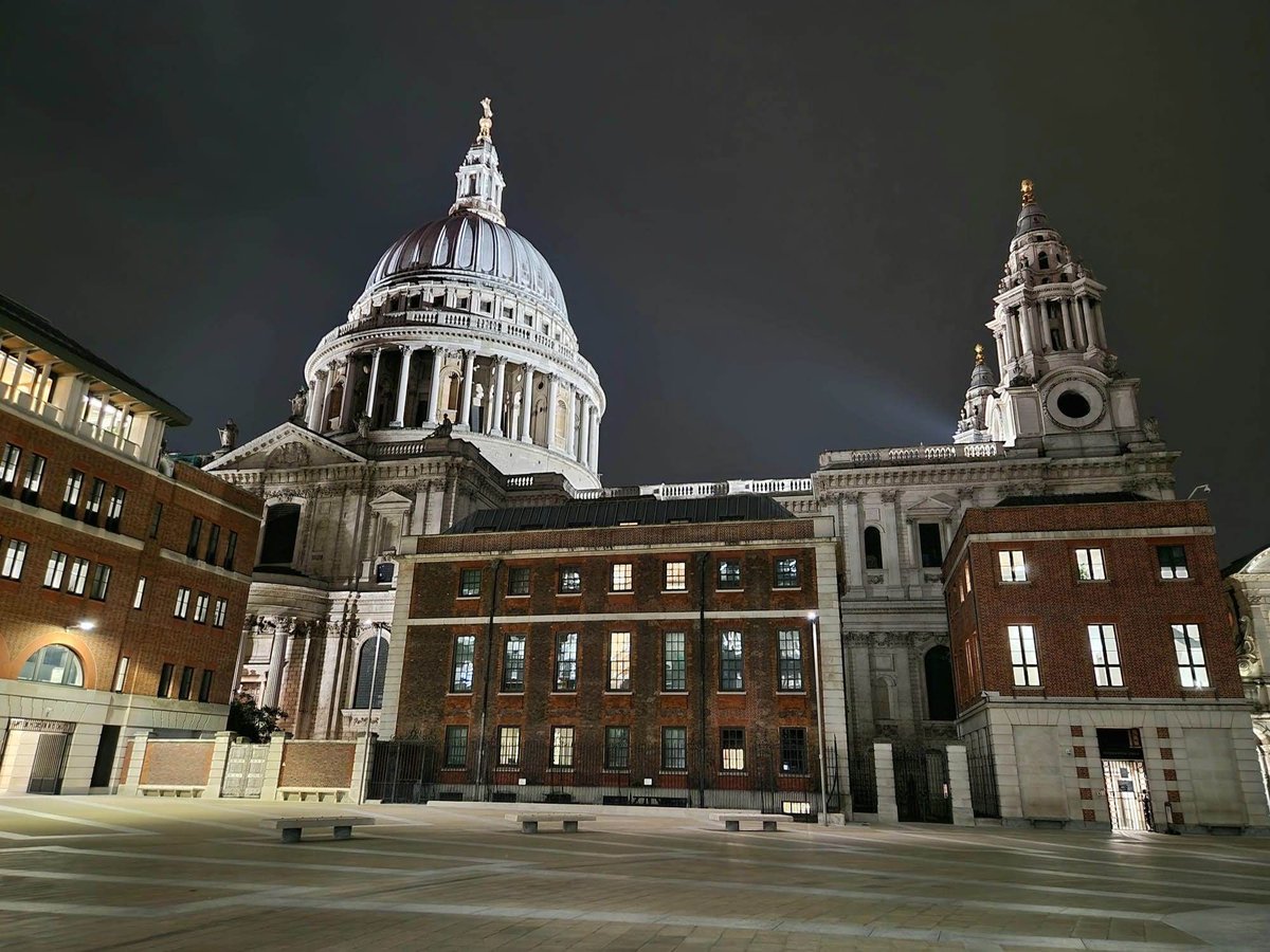 BETAfinancial's tweet photo. Live from London my monthly Technical Analysis Surgery. Sign up for Fridays webinar at https://t.co/sZgPnO3fiU https://t.co/FddejpwNMb