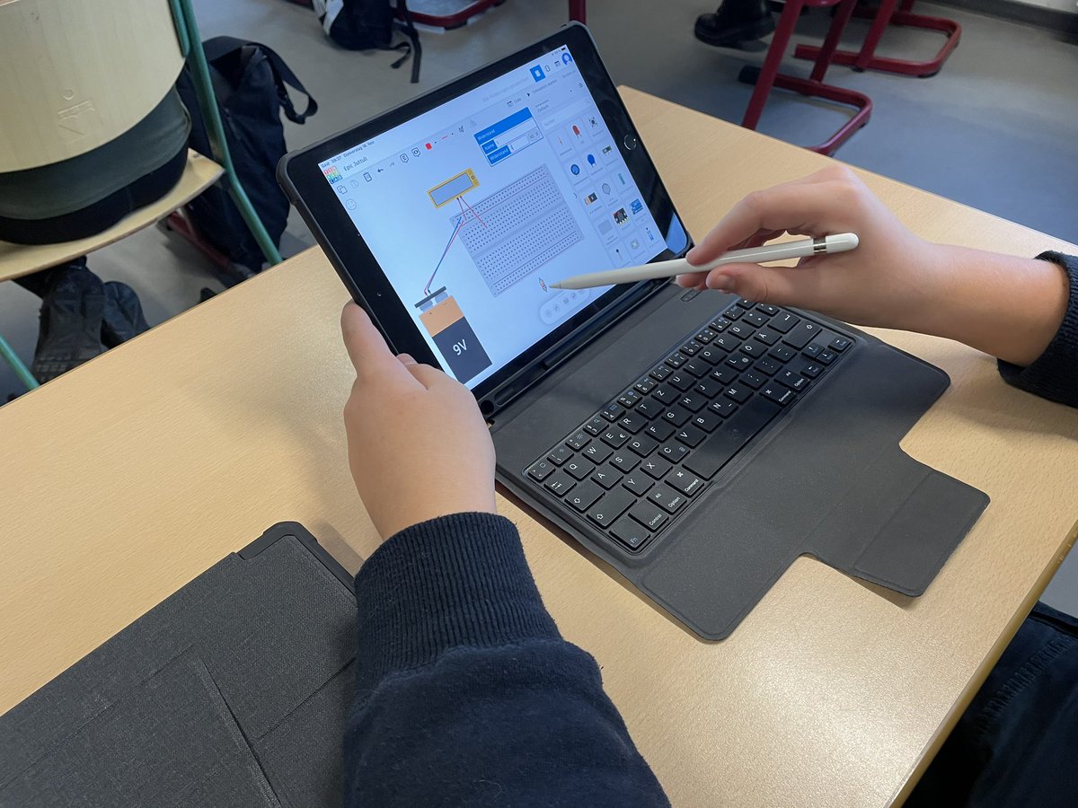 Roland Schulz 🕹️⚡️🤖🎮👾 tweet media