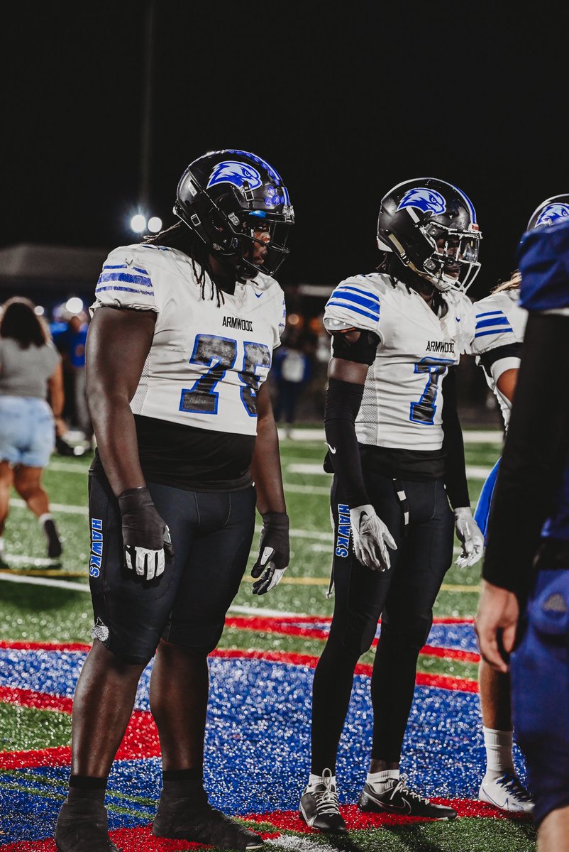DamonMcmillian1's tweet photo. https://t.co/Xu10JcHLs5 senior highlights https://t.co/NkhVkgkNp7