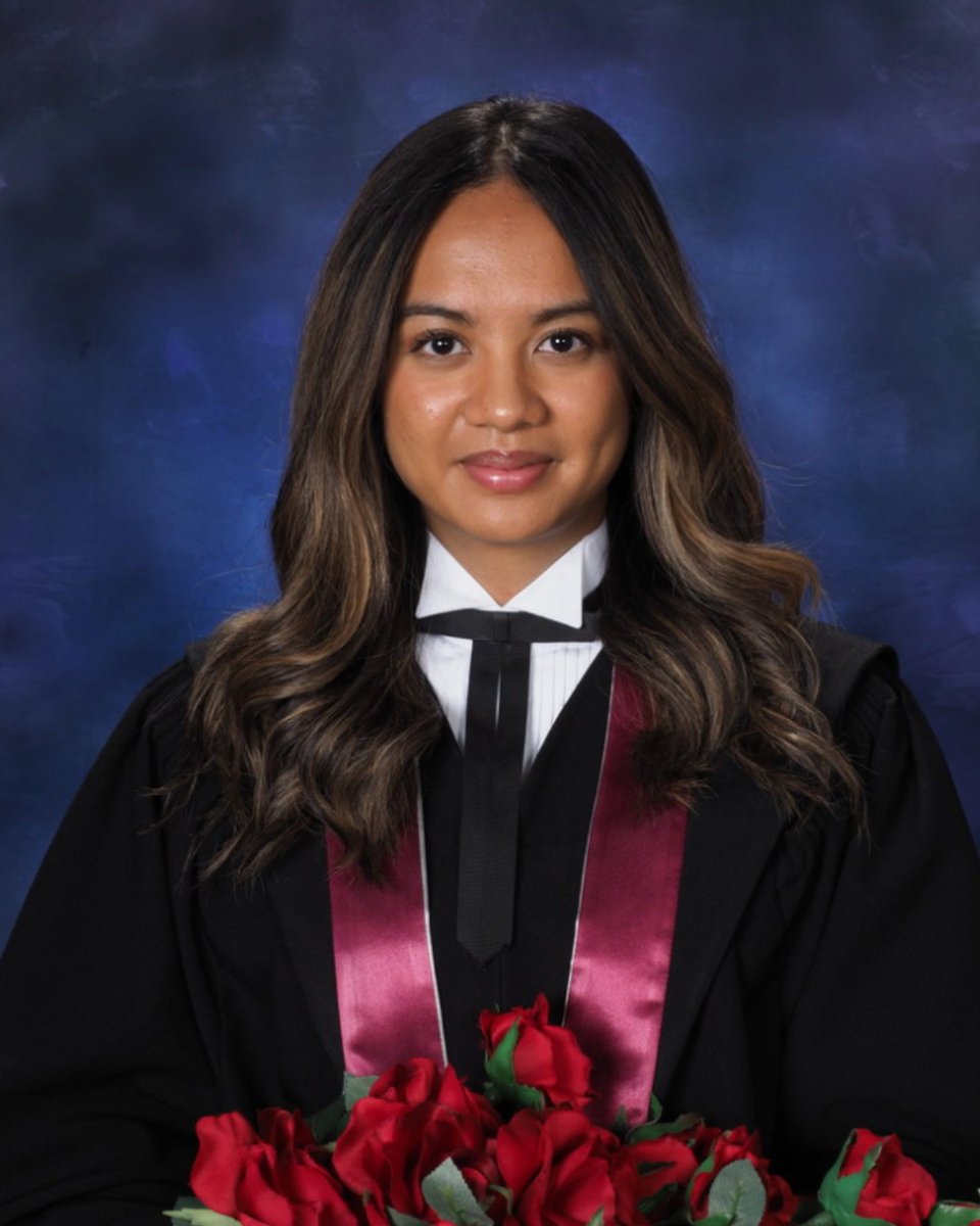 edwards_school's tweet photo. Congratulations to Eljay Dungca, the recipient of the Goodspeed Award at Fall Convocation 2023🎉. The Goodspeed Award recognizes the most distinguished graduate of the Edwards School of Business at convocation🎓.
#EdwardsProud #EdwardsAlumni #USask https://t.co/nwd6D57R9L