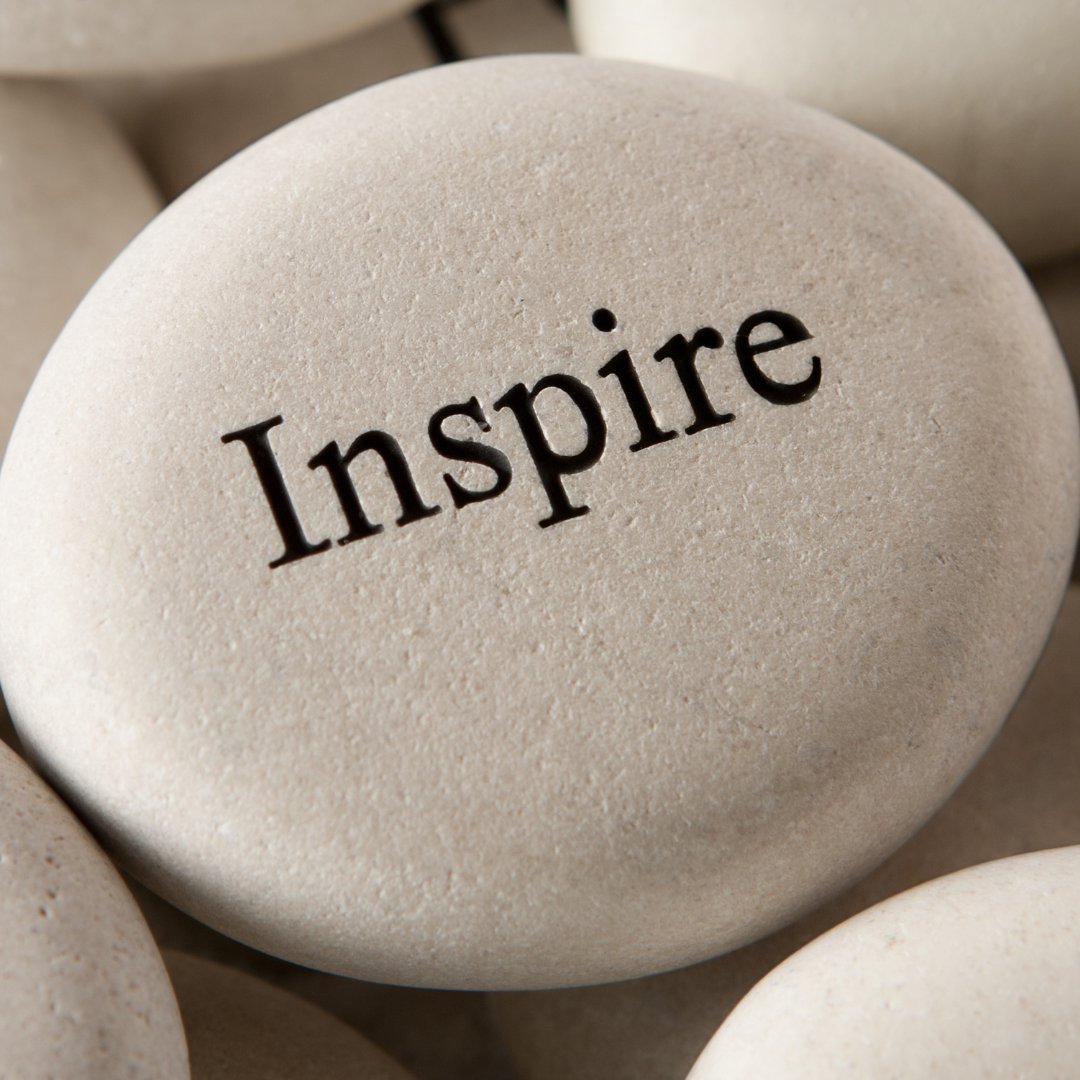 invincipeople's tweet photo. Statistics show that inspirational and motivational quotes work particularly well to elicit shares and comments! Are you using them often enough? #invincipeople #motivationalquotes #inspirationalquotes #socialmedia #digitalmarketing #connectingwithcustomers https://t.co/xNtL6eE73B