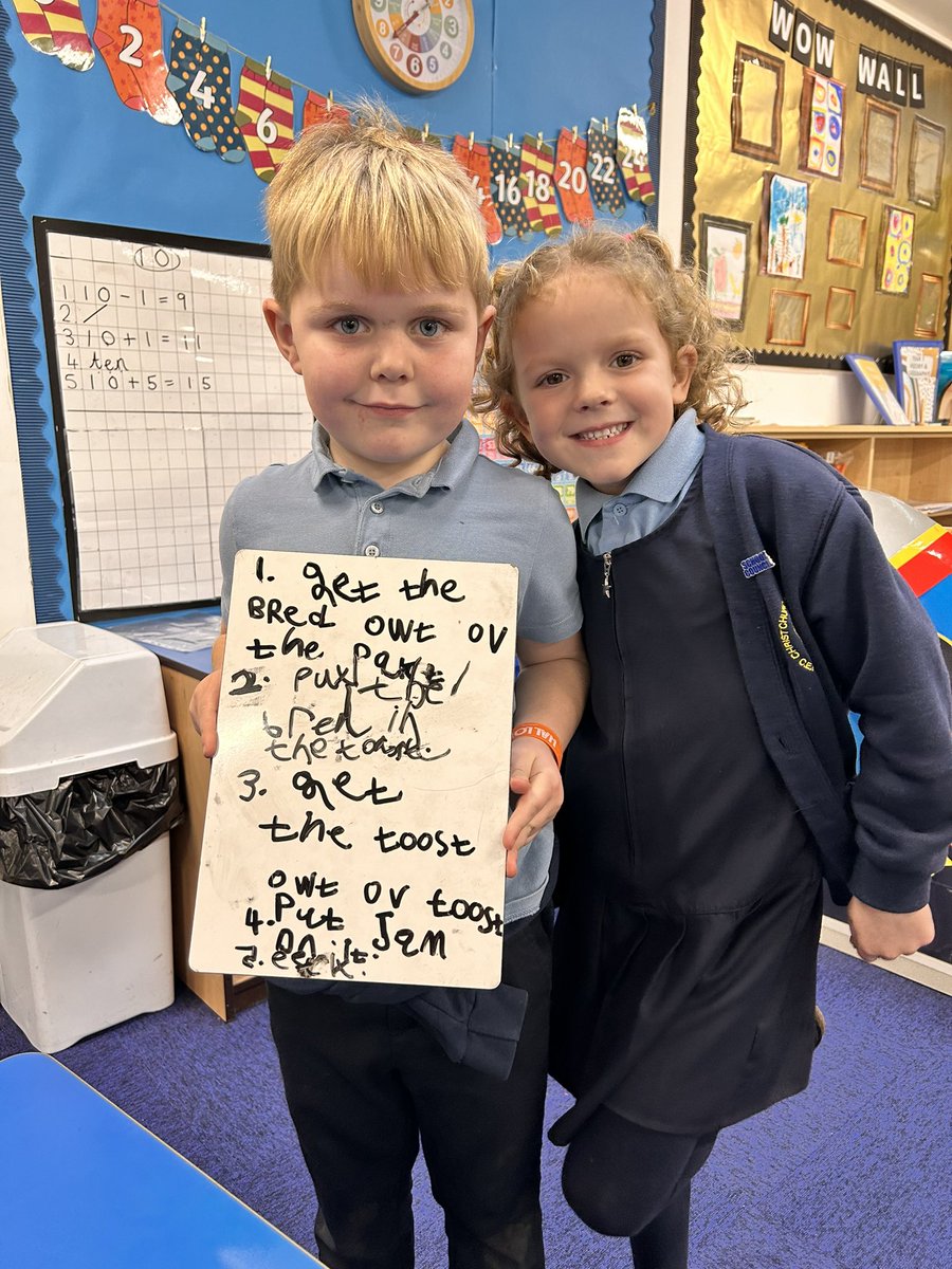 CCCRPrimary's tweet photo. Miss Bridge has been blown away by the Y1s this afternoon! We have been teaching Miss Bridge how to make a sandwich as if she was a computer! We have also been writing instructions to make toast to tell a computer or a robot! 💻🤖#cccrcomputing #cccry1 https://t.co/fcLVYi91pX