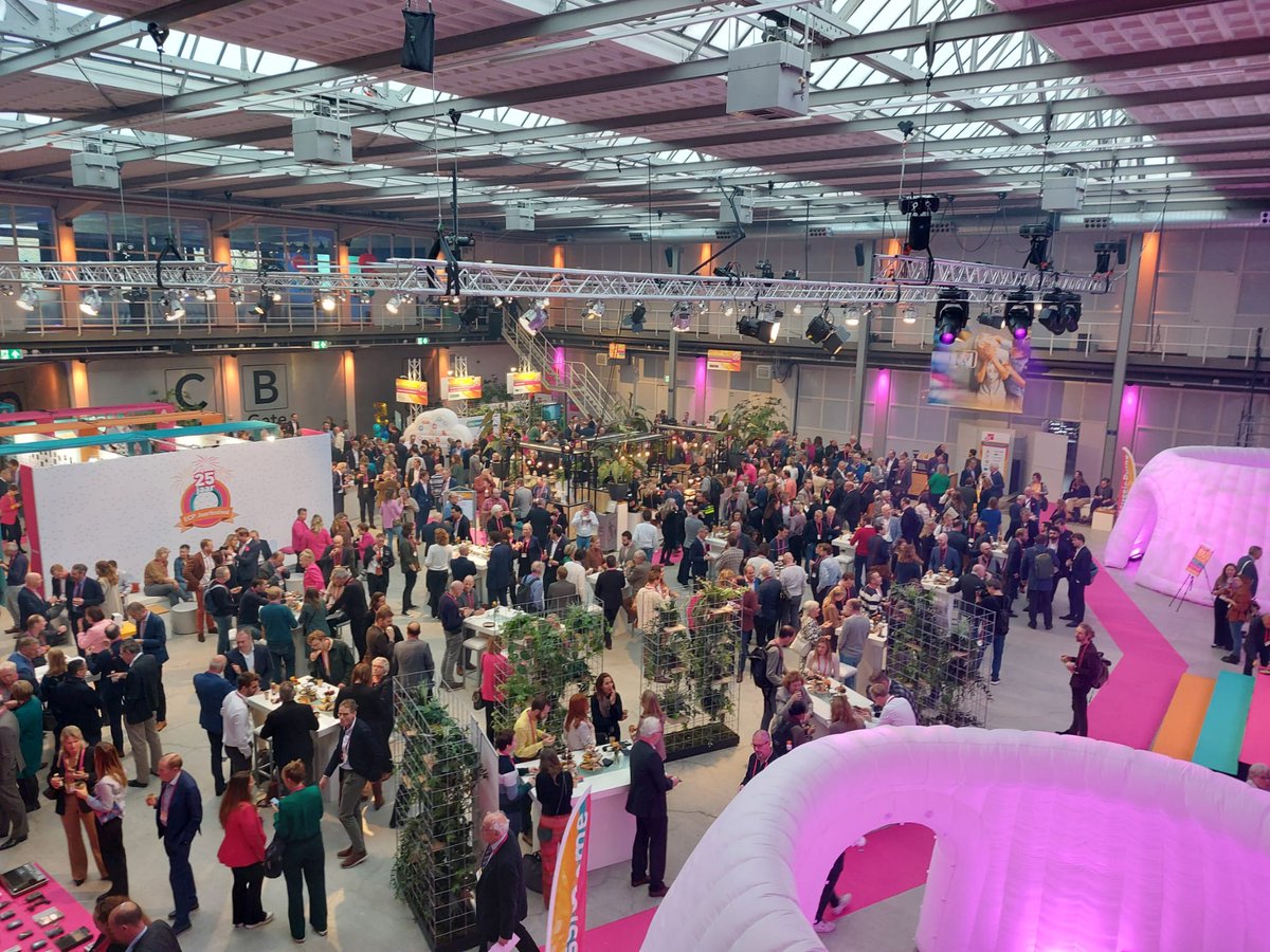 Tijdens de eerste break-out ronde op het   #ECPJaarfestival werden er onder andere sessies gehouden over de cloud, AI,   duurzaamheid en de digitale overheid.
